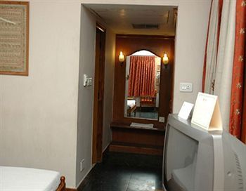 Rukmini Riviera Hotel Hyderabad Ngoại thất bức ảnh